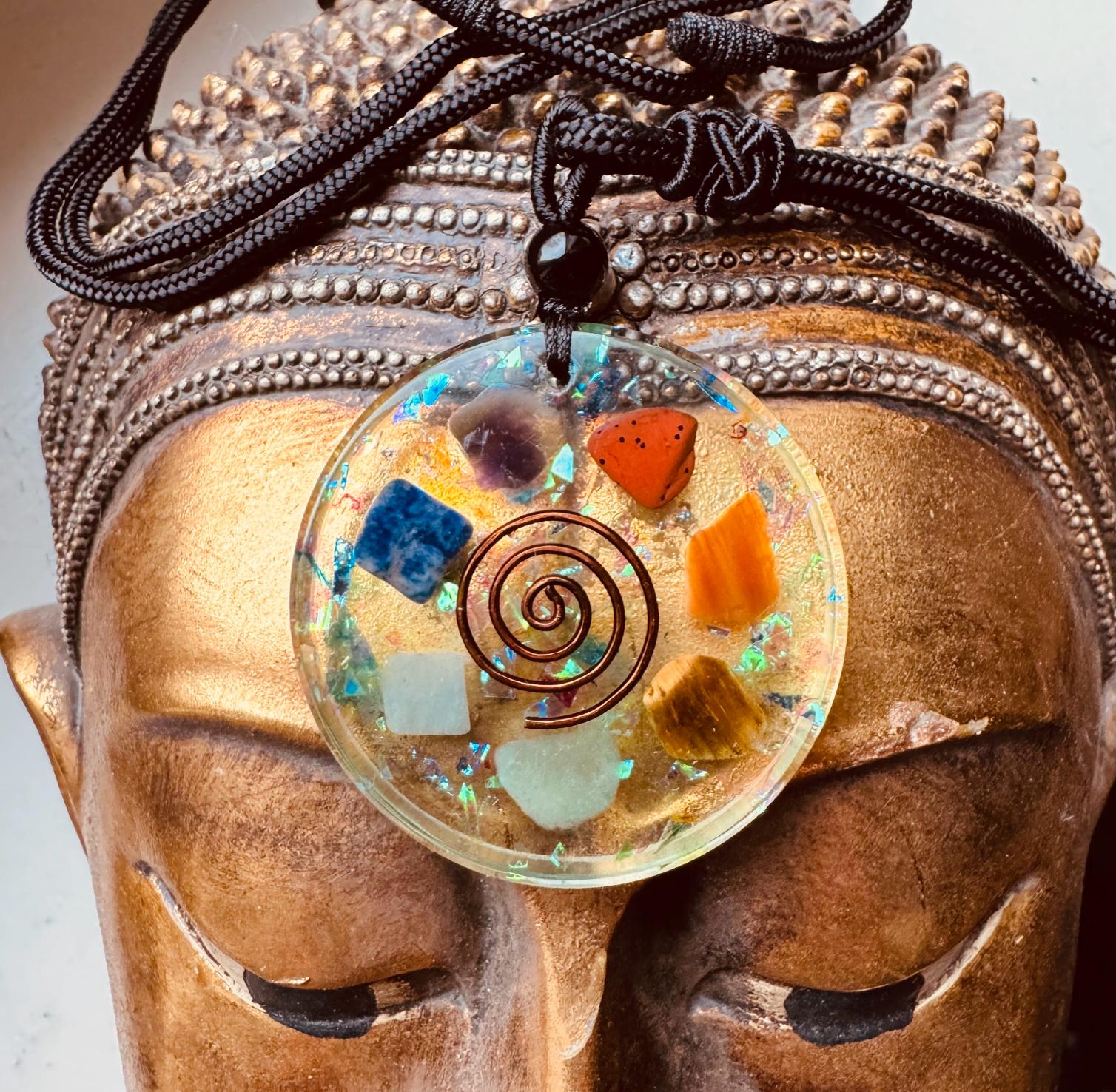 7 Chakra Orgonit Amulett mit Kupferspirale